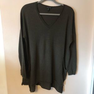 EILEEN FISHER DARK OLIVE V NECK FINE MERINO WOOL SWEATER TUNIC